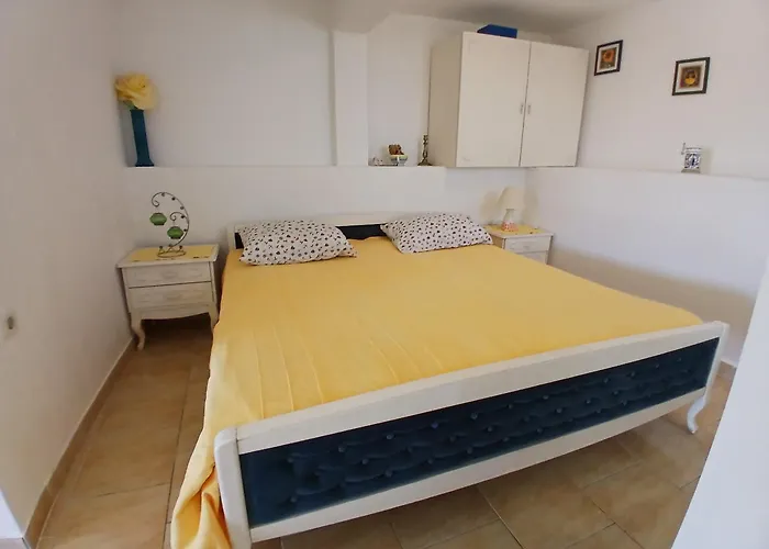 Neo Apartment
